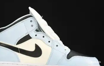Mid Jordan Blue Ice 1 555112-401 0521